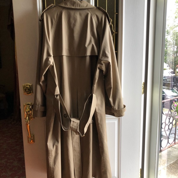 Burberry Trench Coat - Picture 6 of 8